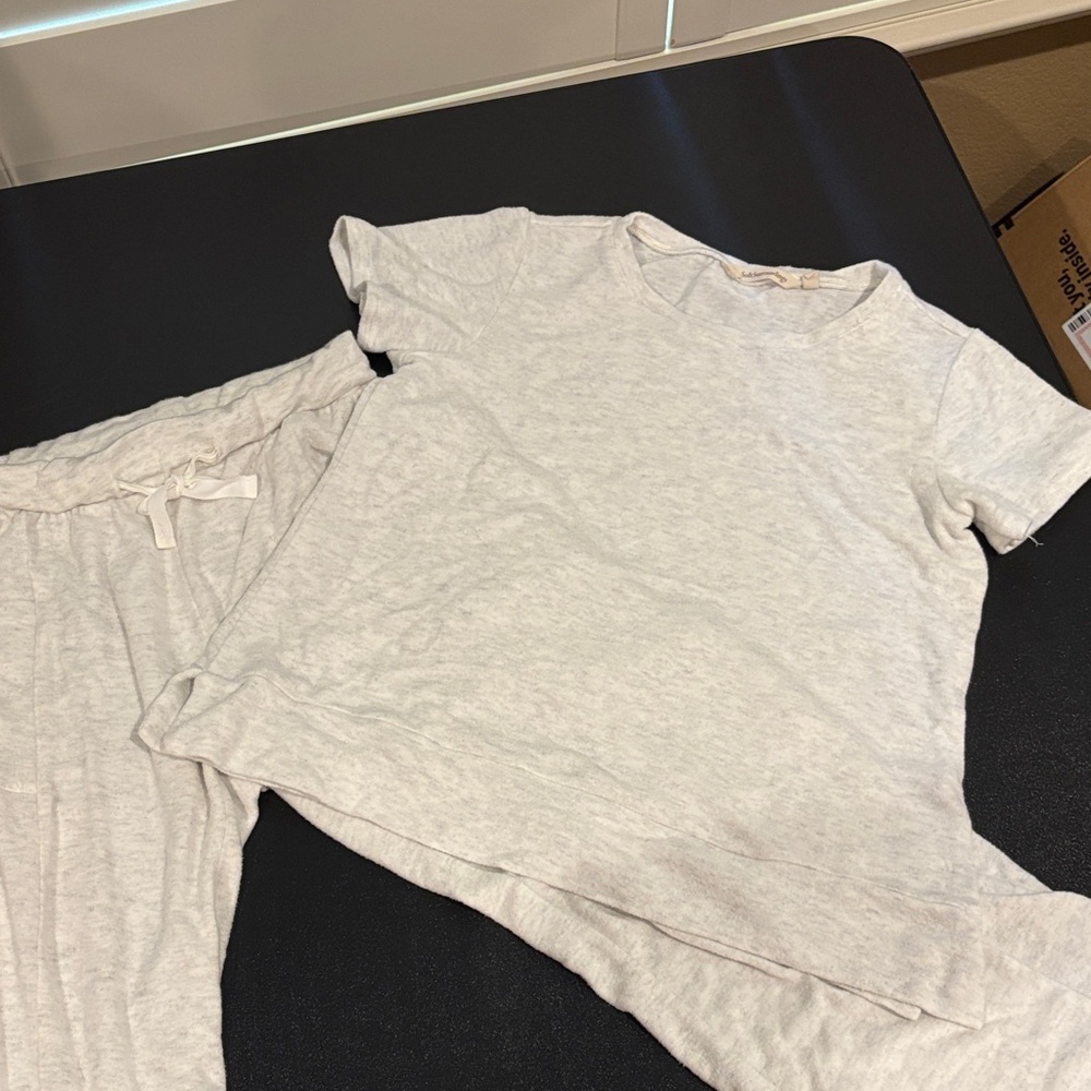 Soft Surroundings Light Gray pajama set